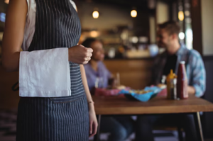 Cómo reducir rotación de personal restaurante